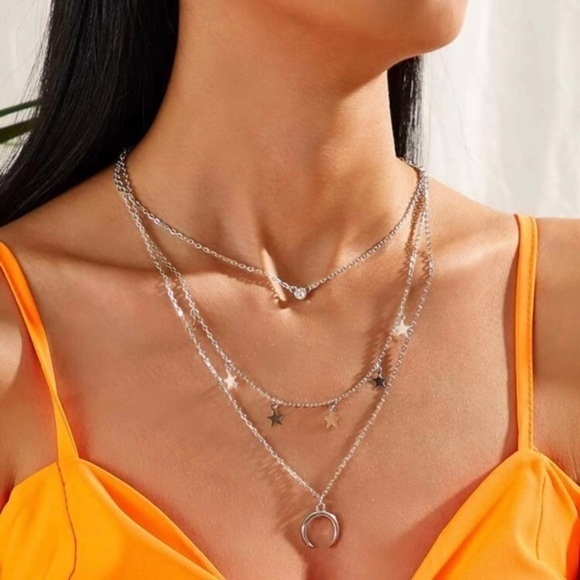 PinkBaeBoutique Jewelry - 3/$30 🤍💛 Simple Multi Layer Pendant Necklace